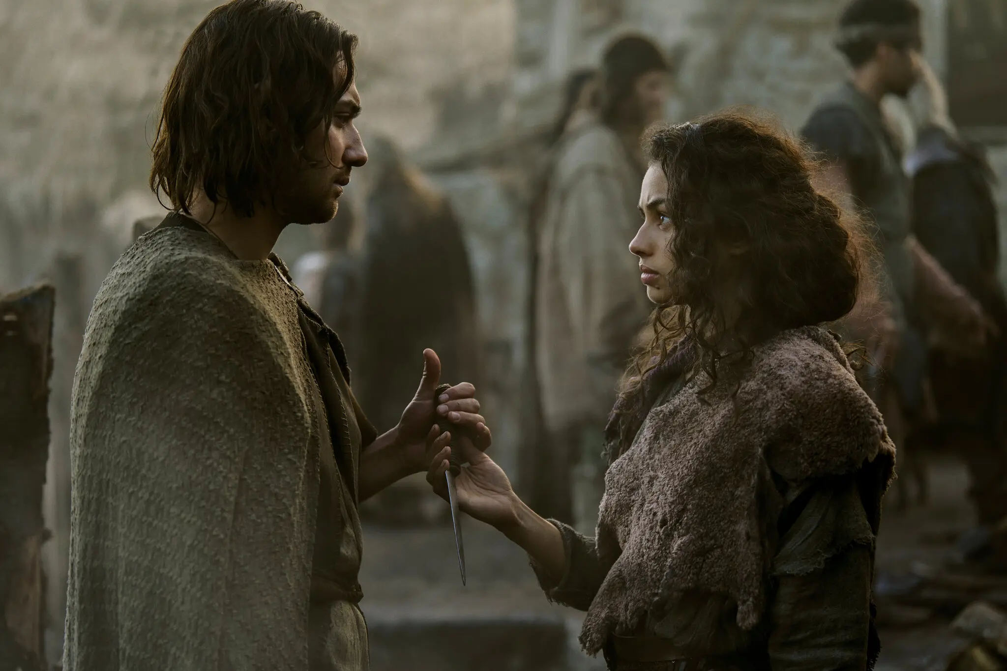 Після всього, що вони пережили, тепер Ісілдуру та Естрід (Максим Болдрі та Нія Тоул) більше не дозволено тусуватися?